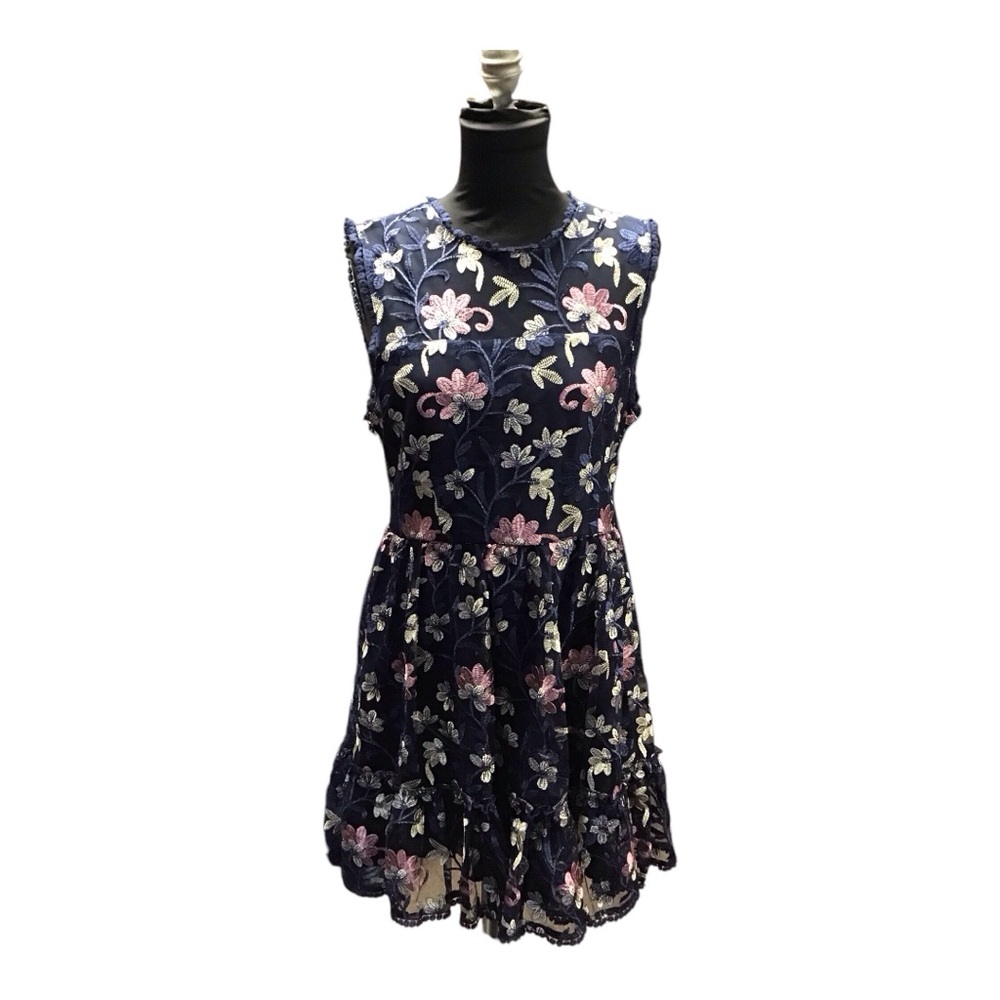 Cupcakes and Cashmere Floral Embroidered Dress